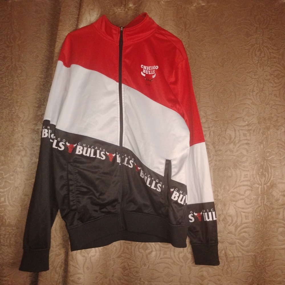 NBA Chicago Bulls Zip Up Diagonal Colorblock Red White Blk Lightweight Jacket XL